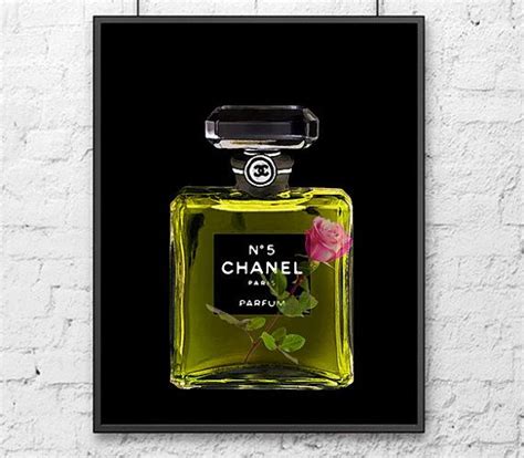 chanel no 5 yellow bottle.